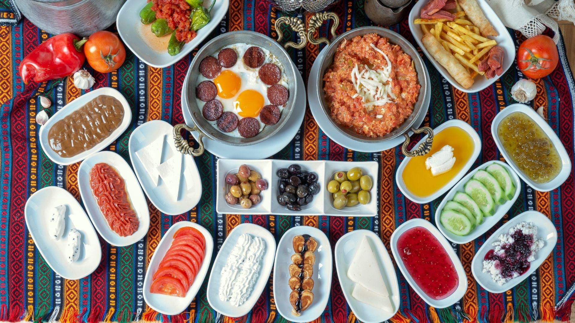 Doğayla İç İçe Serpme Kahvaltı